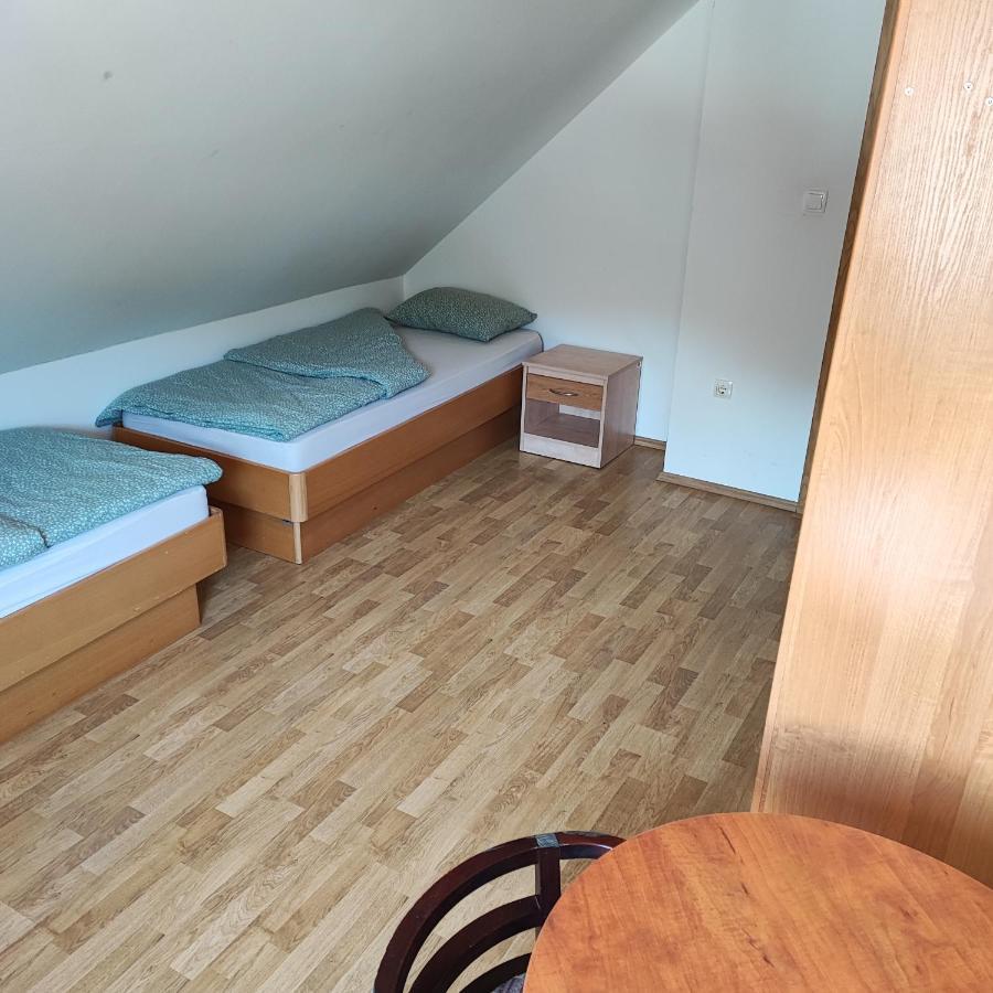 Sostanj Velenje Ravne Sobe Rooms Vrtacnik D O O Екстериор снимка