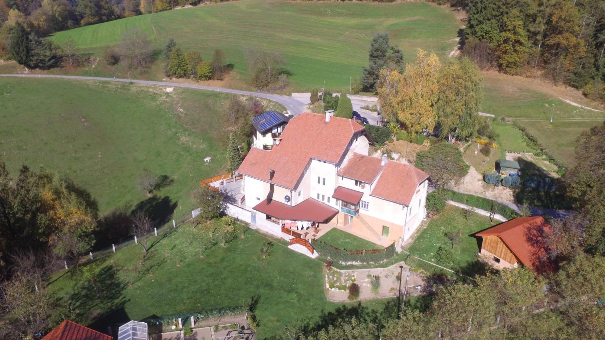 Sostanj Velenje Ravne Sobe Rooms Vrtacnik D O O Екстериор снимка