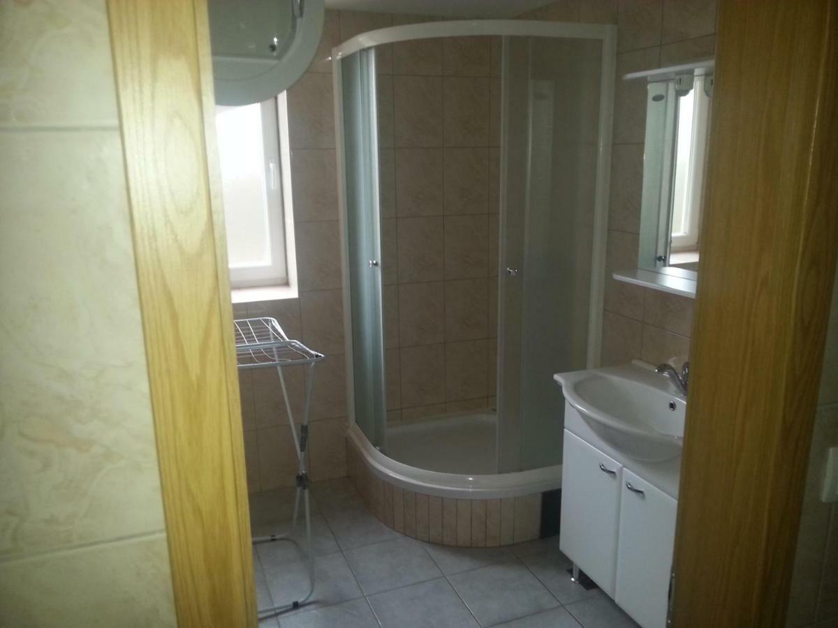 Sostanj Velenje Ravne Sobe Rooms Vrtacnik D O O Екстериор снимка